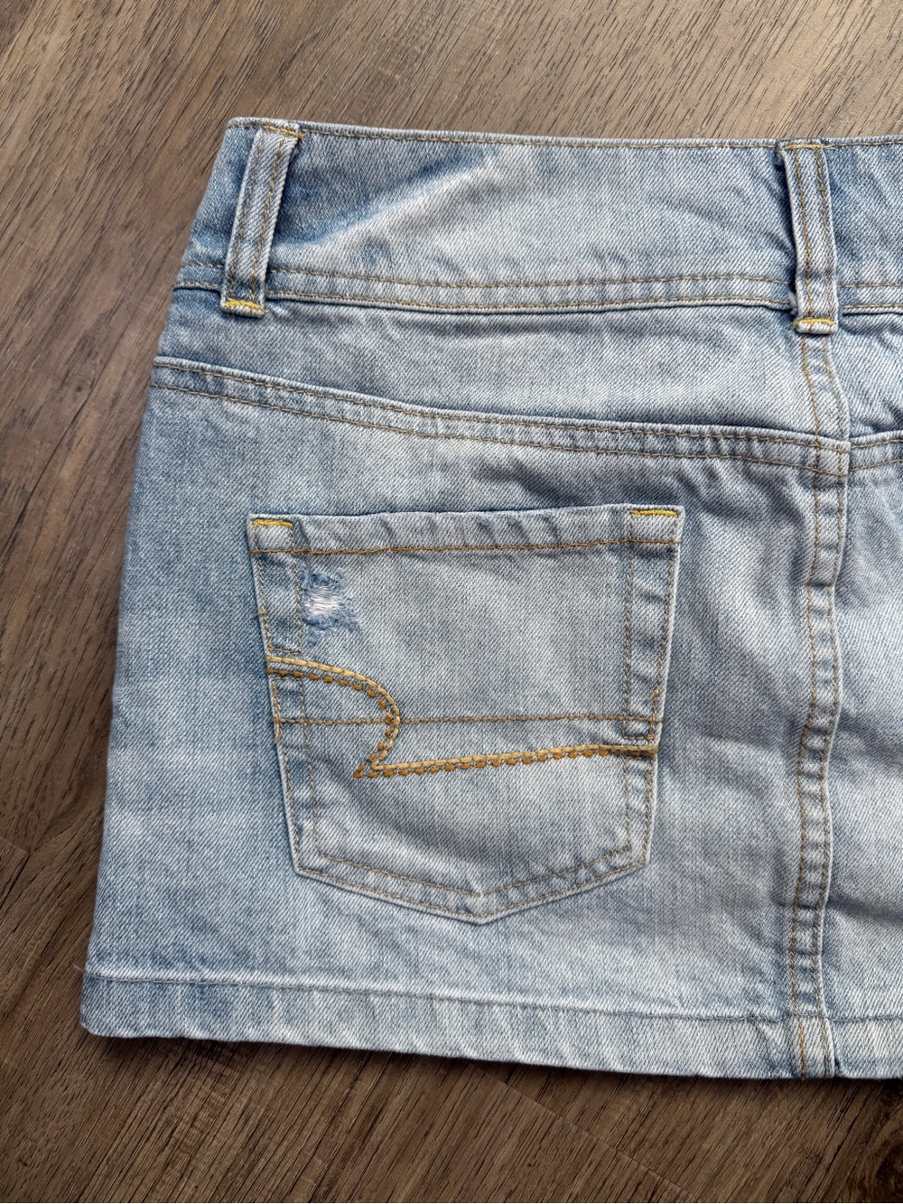 American Eagle Vintage Denim Mini Skirt Sz 2 Distressed Y2K - Picture 10 of 11